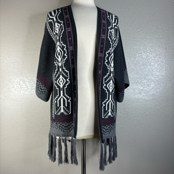 Tyler Boe Bohemian Aztec Pattern Open Front Cardigan with Fringe Size Small NEW - Picture 13 of 16